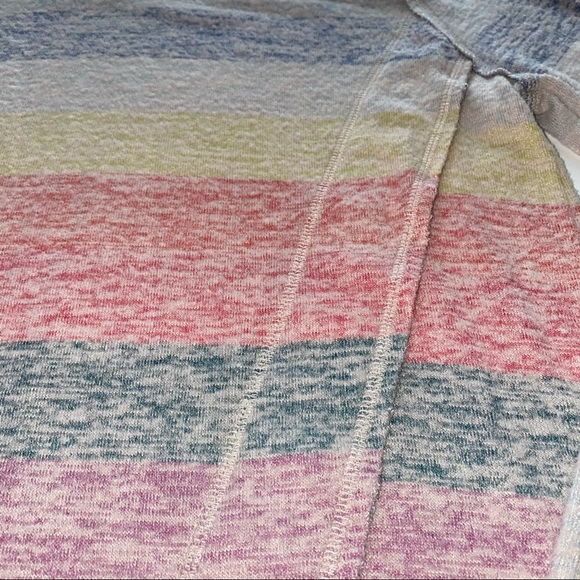 SOLD 💕Chelsea & Theodore Supersoft Striped Sweater - Picture 4 of 12